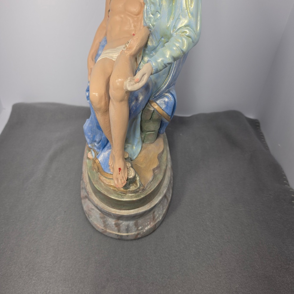 Vintage Pieta Statue Mary Jesus Religious Sculpture Blue Gold Chalkware 16in - Picture 12 of 15